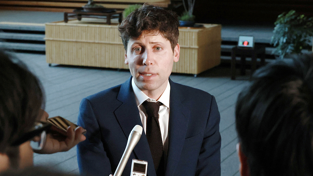OpenAI CEO Sam Altman speaks to reporters after meeting with Prime Minister Fumio Kishida at the prime minister's office in Tokyo, Japan, April 10, 2023. /CFP