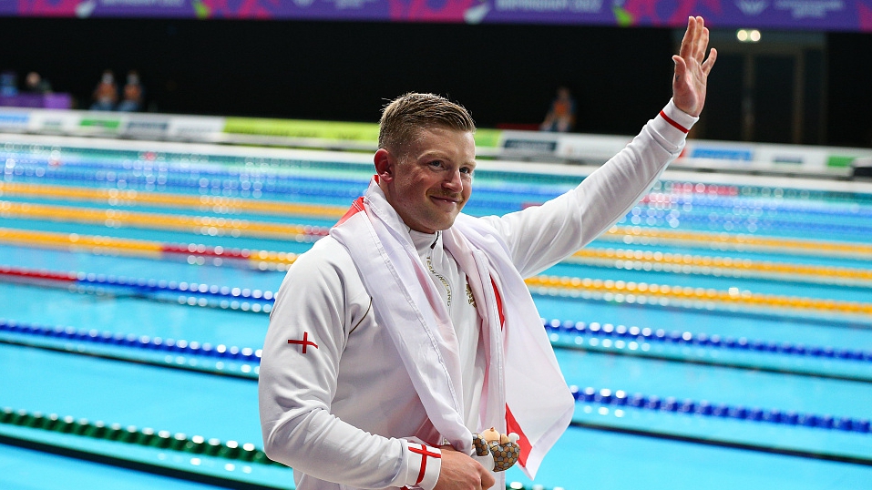 Adam Peaty acknowledges the fans during the Commonwealth Games at Sandwell Aquatics Center on the Smethwick, England, August 2, 2022 . /CFP