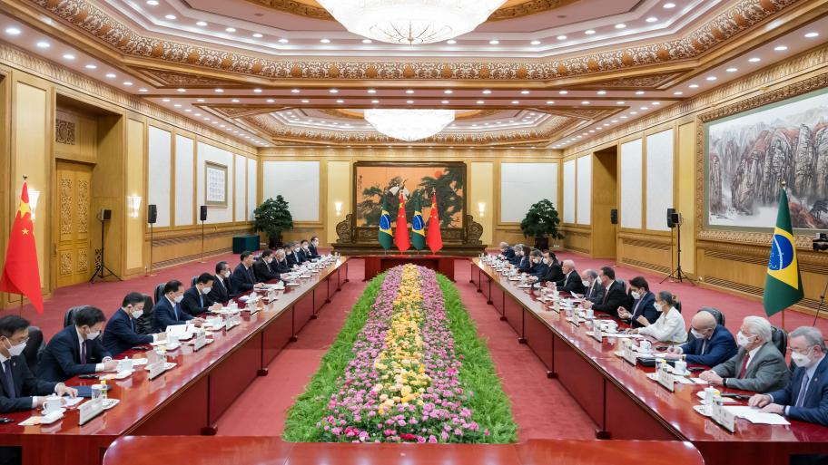 Chinese President Xi Jinping holds talks with Brazilian President Luiz Inacio Lula da Silva at the Great Hall of the People in Beijing, capital of China, April 14, 2023. /Xinhua
