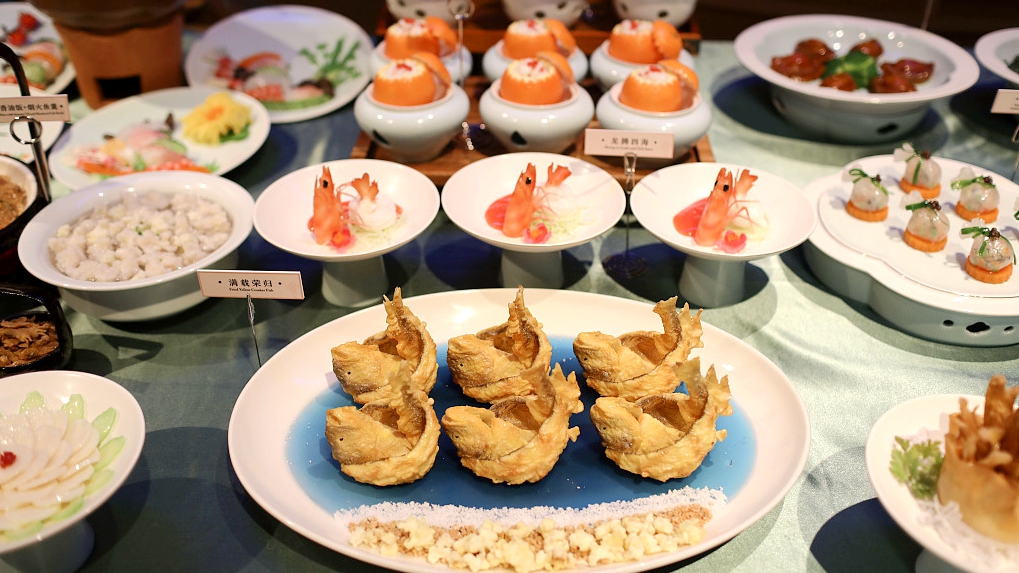 A banquet inspired by the Maritime Silk Road in the Song and Yuan dynasties is on display at the National Museum of China in Beijing. /CGTN