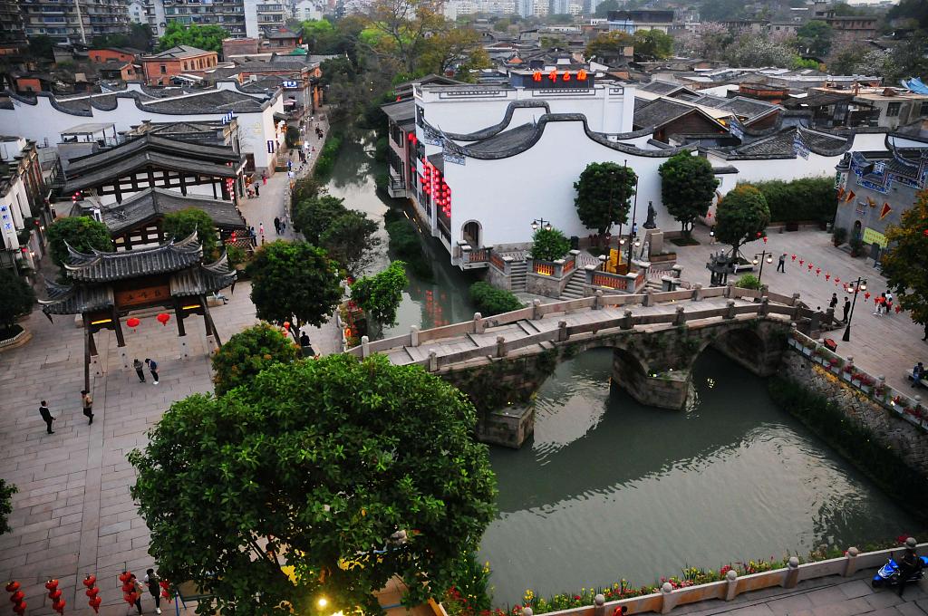 A bird's-eye view of the Shangxiahang Cultural Historical Block, an area full of ancient buildings in Jinjiang, Fujian /CFP