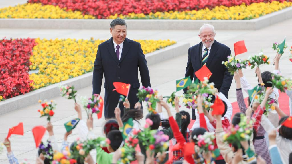 Chinese President Xi Jinping holds a welcoming ceremony for Brazilian President Luiz Inacio Lula da Silva at the square outside the east entrance of the Great Hall of the People prior to their talks in Beijing, capital of China, April 14, 2023. /Xinhua