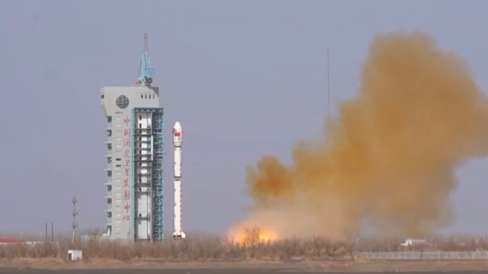 China launches Fengyun-3 07 satellite atop Long March-4B rocket from the Jiuquan Satellite Launch Center in northwest China, April 16, 2023. /China Media Group