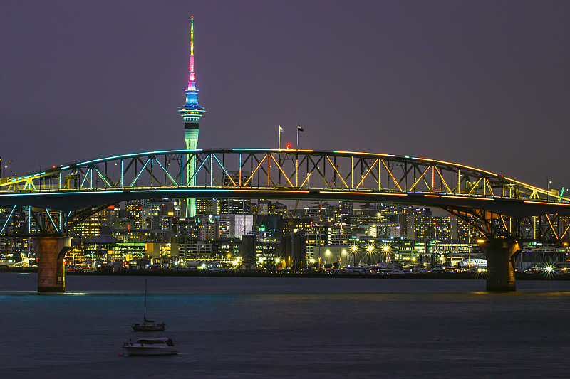 The harbour bridge is seen in Auckland, New Zealand, April 11, 2023. /CFP