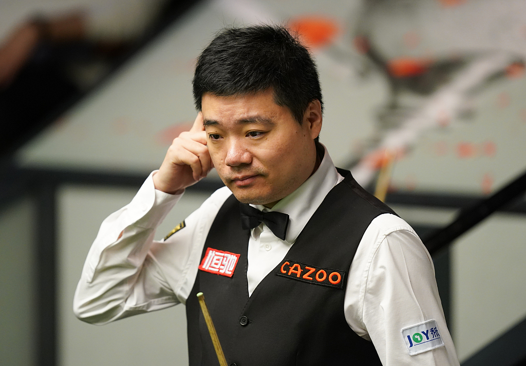 Ding Junhui looks on during his match with Hossein Vafaei at the Crucible Theatre in Sheffield, UK, April 17, 2023. /CFP