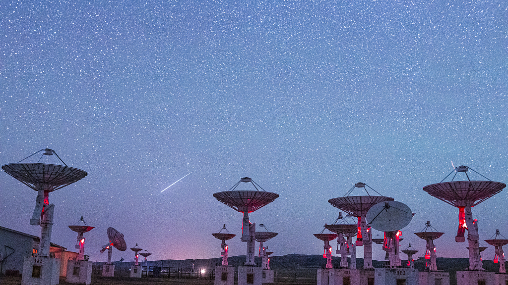 The Lyrids are seen at the Ming'antu observing station of the National Astronomical Observatories of the Chinese Academy of Sciences in north China's Inner Mongolia Autonomous Region, April 19, 2021. /CFP