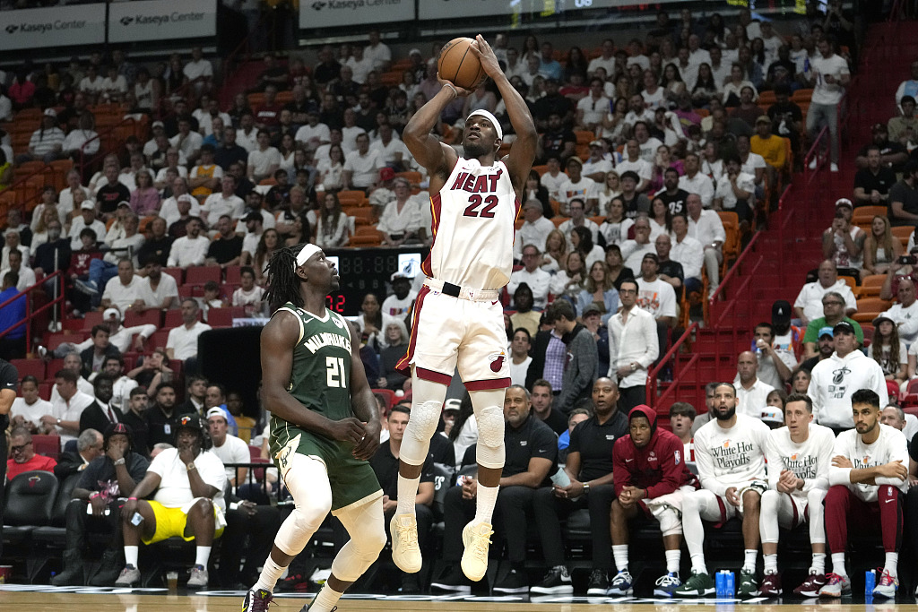 Jimmy Butler (#22) of the Miami Heat shoos in Game 3 of the NBA Eastern Conference first-round playoffs against the Milwaukee Bucks at the Kaseya Center in Miami, Florida, April 22, 2023. /CFP