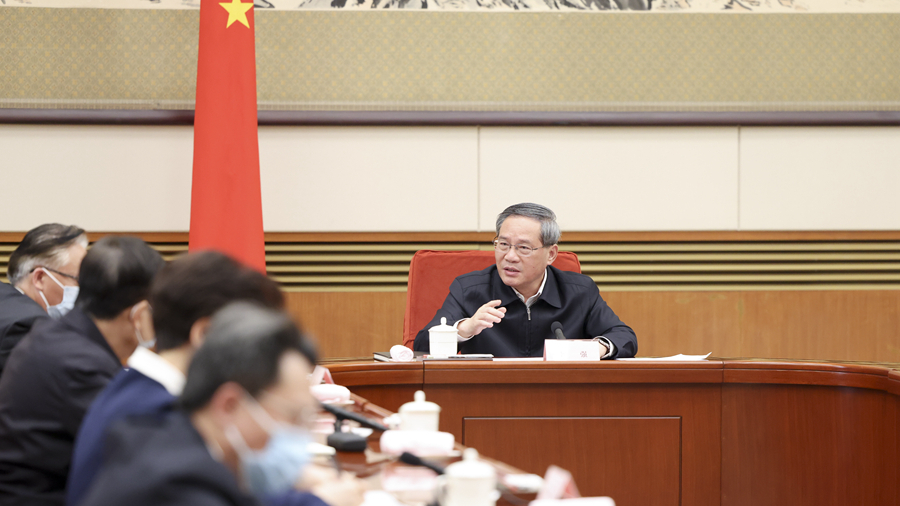 Chinese Premier Li Qiang chairs a State Council study session in Beijing, April 23, 2023. /Xinhua