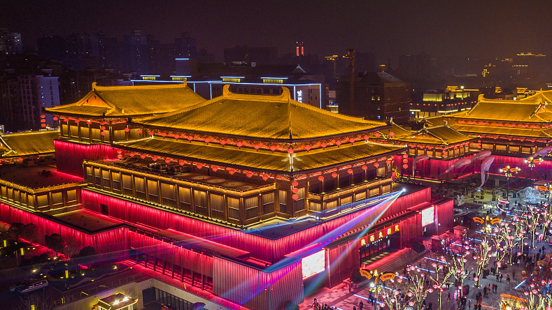 Live: The splendid night view at Datang Everbright City in Xi'an