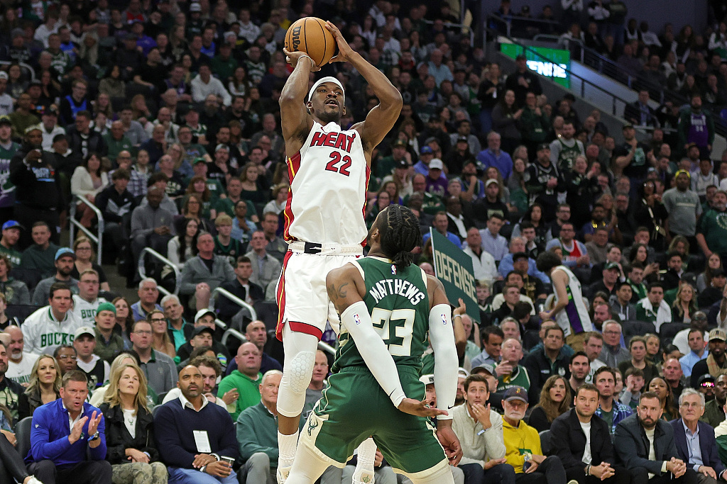 Jimmy Butler (#22) of the Miami Heat shoots in Game 5 of the NBA Eastern Conference first-round playoffs against the Milwaukee Bucks at the Fiserv Forum in Milwaukee, Wisconsin, April 26, 2023. /CFP