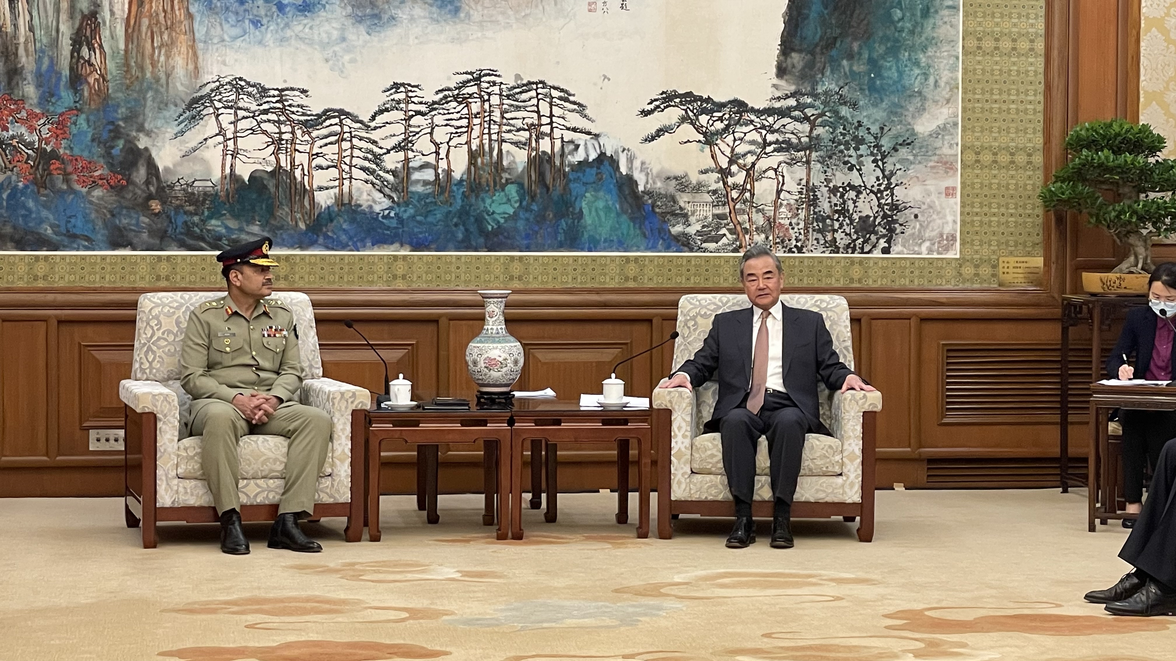 Wang Yi, director of the Office of the Foreign Affairs Commission of the Communist Party of China (CPC) Central Committee, meets with Pakistani Chief of Army Staff Asim Munir in Beijing, April 27, 2023. /CGTN