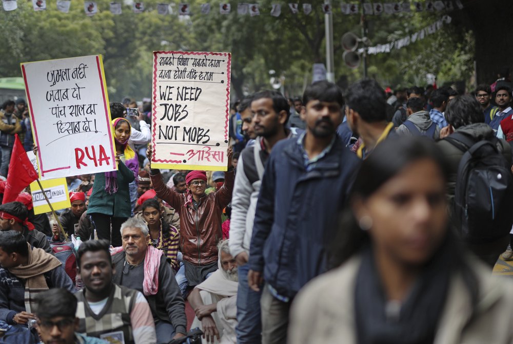 Indian students from various student organizations participate in a protest rally, demanding the government address the problem of unemployment, New Delhi, India, February 7, 2019. /Altaf Qadri/AP 