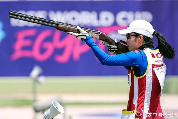 Jiang Yiting of China in action during the ISSF Shotgun World Cup in Cairo, Egypt. /China Sports Daily