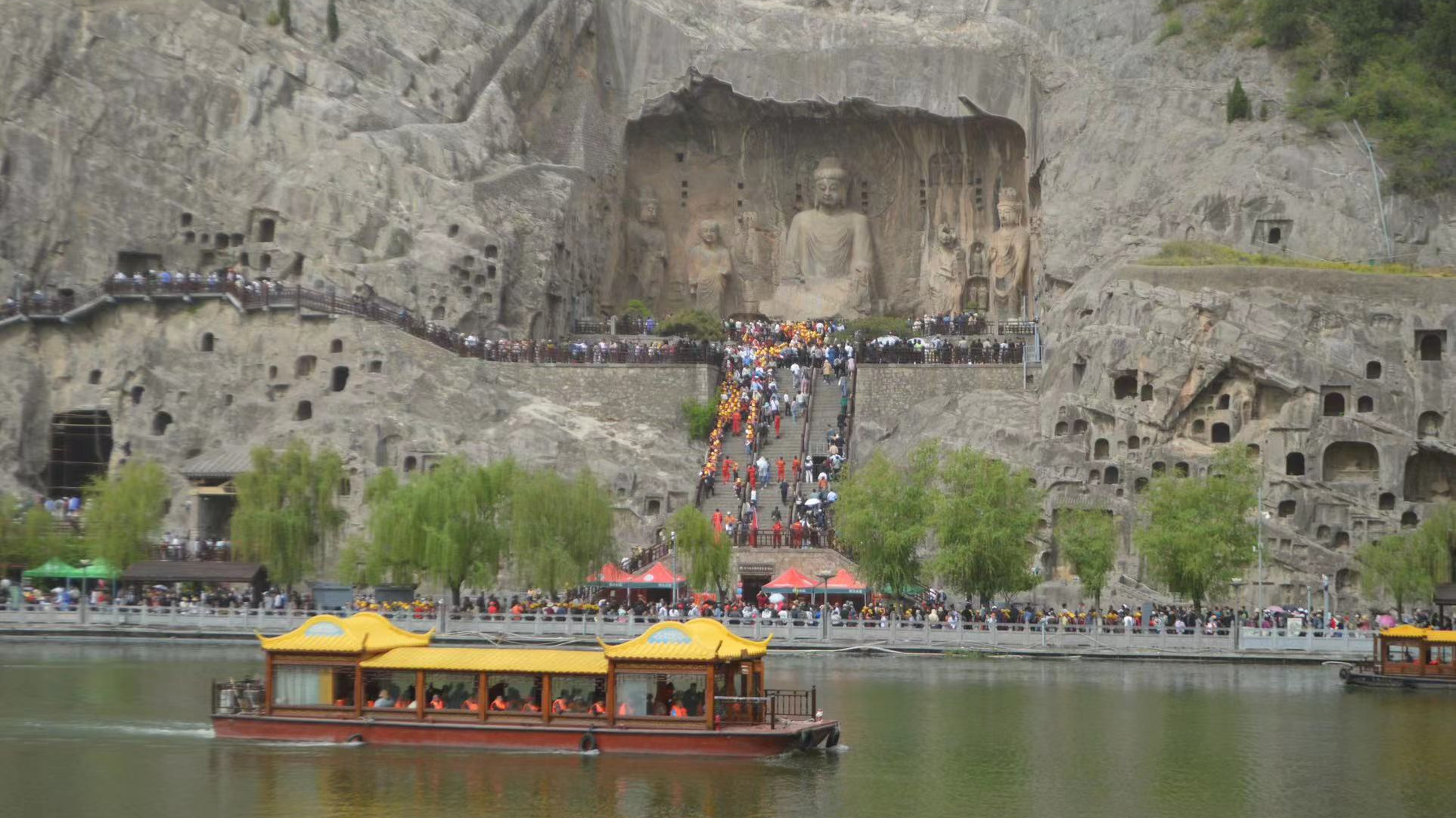 Live: Look at the greatest stone carving art treasure in the world