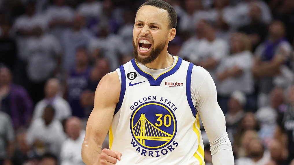 Stephen Curry of the Golden State Warriors celebrates during the game seven of the Western Conference first round playoffs against the Sacramento Kings at Golden 1 Center in Sacramento, California, April 30, 2023. /CFP