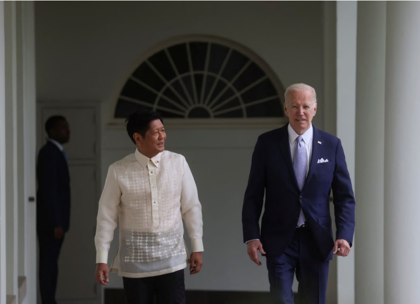 U.S. President Joe Biden (R) and Philippine President Ferdinand Marcos Jr. walk up the West Wing colonnade on their way to the Oval Office at the White House in Washington, U.S., May 1, 2023. /Reuters 