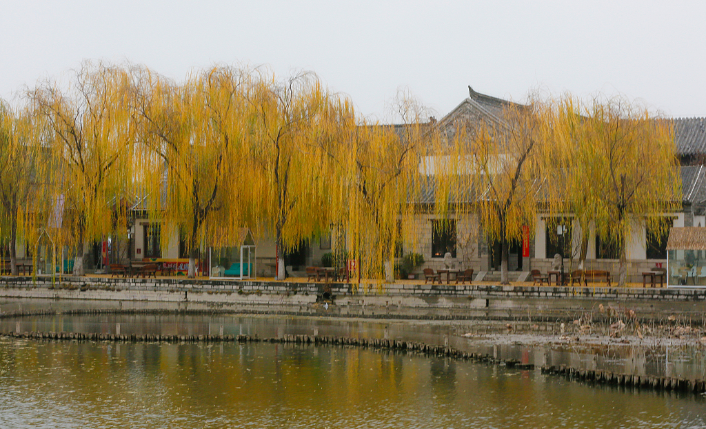 An early winter view of the Baihuazhou historical and cultural block in Jinan, Shandong. /CFP