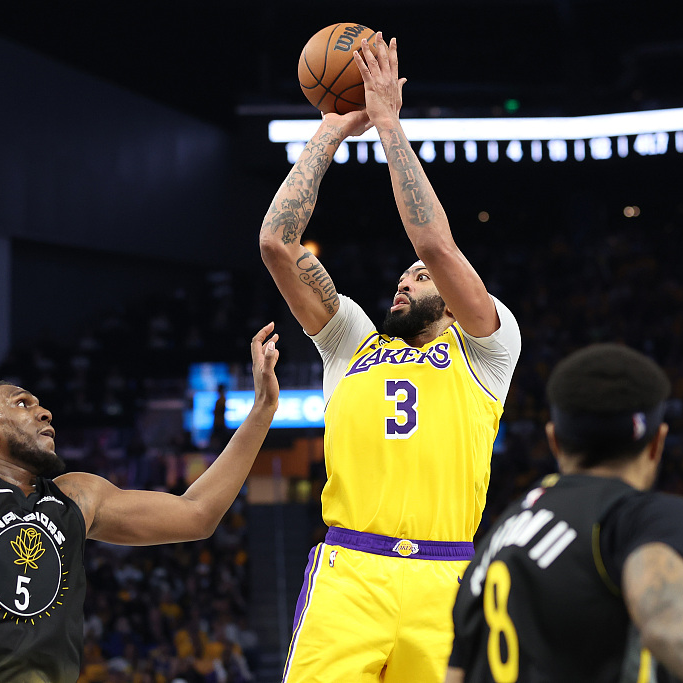 NBA highlights on May 2: Lakers win with paint, defensive dominance - CGTN