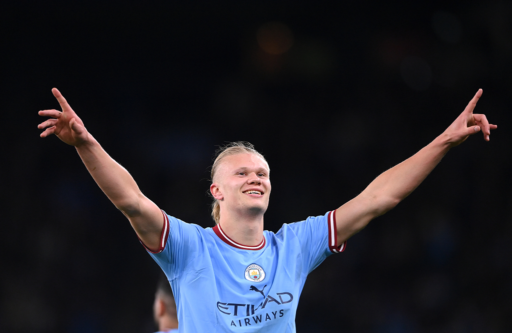 Manchester City striker Erling Harland celebrates after scoring the second City goal and his record breaking 35th Premier League goal of the season during the match against West Ham United at Etihad Stadium in Manchester, UK, May 3, 2023. /CFP