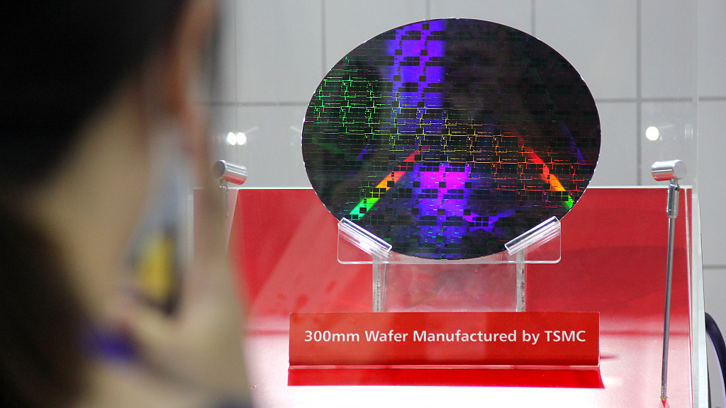 A 300mm TSMC chip wafer is on display at the 2021 World Semiconductor Conference in Nanjing, east China's Jiangsu Province, June 9, 2021. /CFP