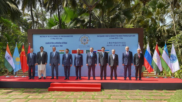 Chinese State Councilor and Foreign Minister Qin Gang (4th, R) poses for a group photo with foreign ministers of the member states of the Shanghai Cooperation Organization in Goa, India, May 5, 2023. /China's Foreign Ministry