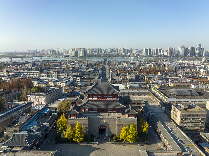 An aerial photo shows a view of Xiangyang North Street in Xiangyang City, Hubei Province. /CFP