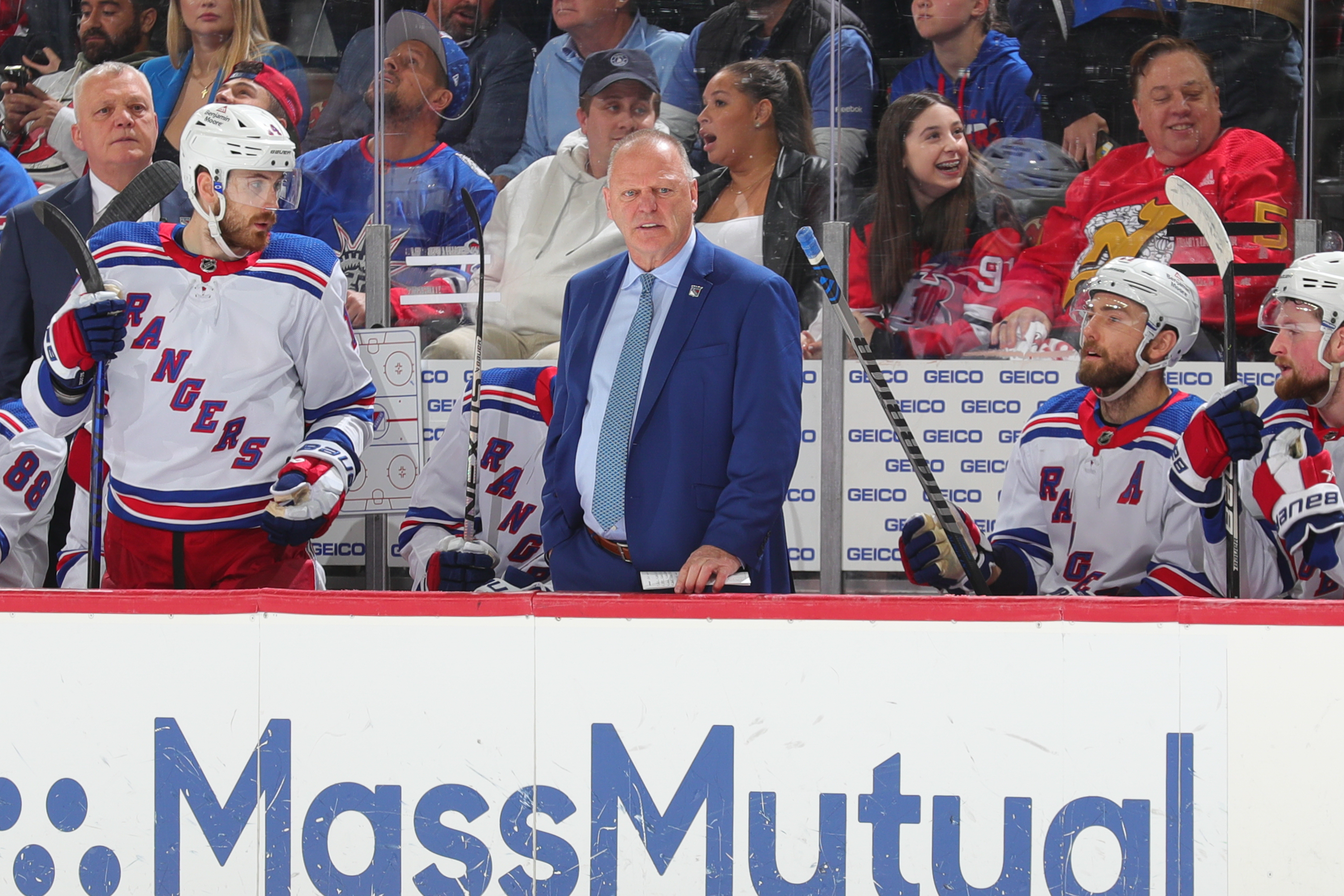 Gerard Gallant (C), head coach of the New York Rangers, looks on during Game 7 of the first round of the Stanley Cup Playoffs against the New Jersey Devils at the Prudential Center in Newark, New Jersey, May 1, 2023. /CFP 