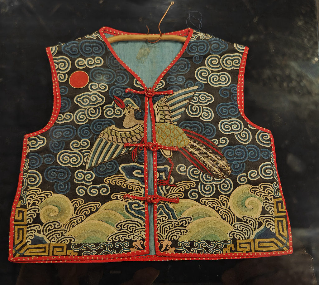 Exquisitely embroidered works are on display in Wuhan, Hubei Province, on May 7, 2023. /CFP
