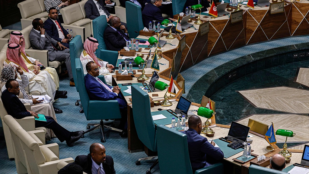 Syria's empty seat is pictured during an emergency meeting of Arab League foreign ministers in Cairo, Egypt, May 7, 2023. /CFP