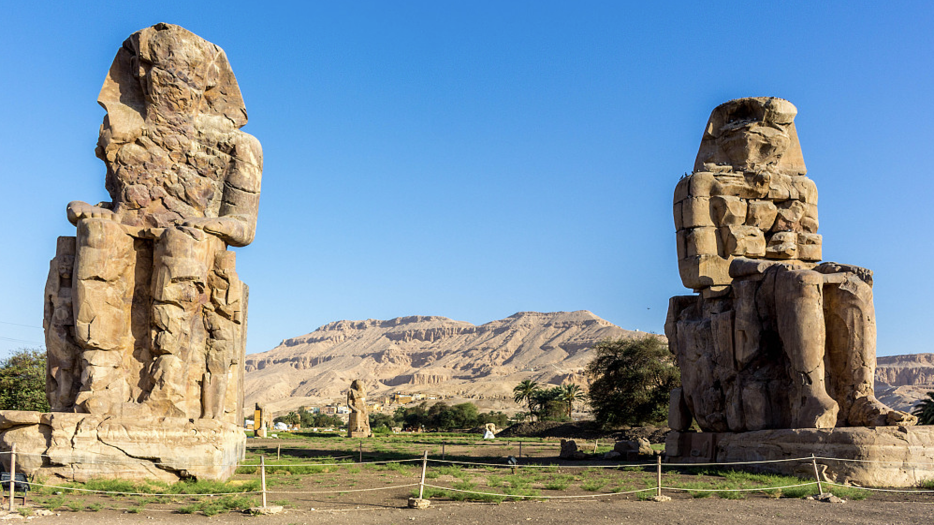The Colossi of Memnon, two monumental statues representing Amenhotep III of the 18th Dynasty of Egypt /CFP