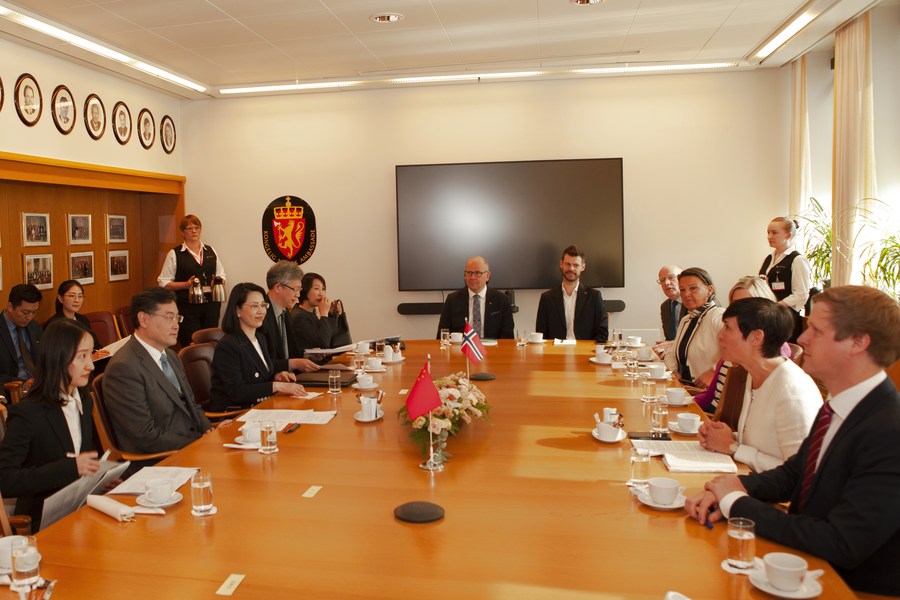 Qin Gang meets with members of the Standing Committee on Foreign Affairs and Defense of the Norwegian Parliament in Oslo, Norway, May 12, 2023. /Xinhua