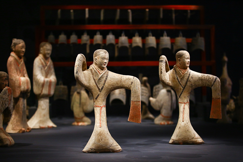 A series of 'dancing' pottery figurines on display at the Shaanxi History Museum in Xian, Shaanxi /CFP