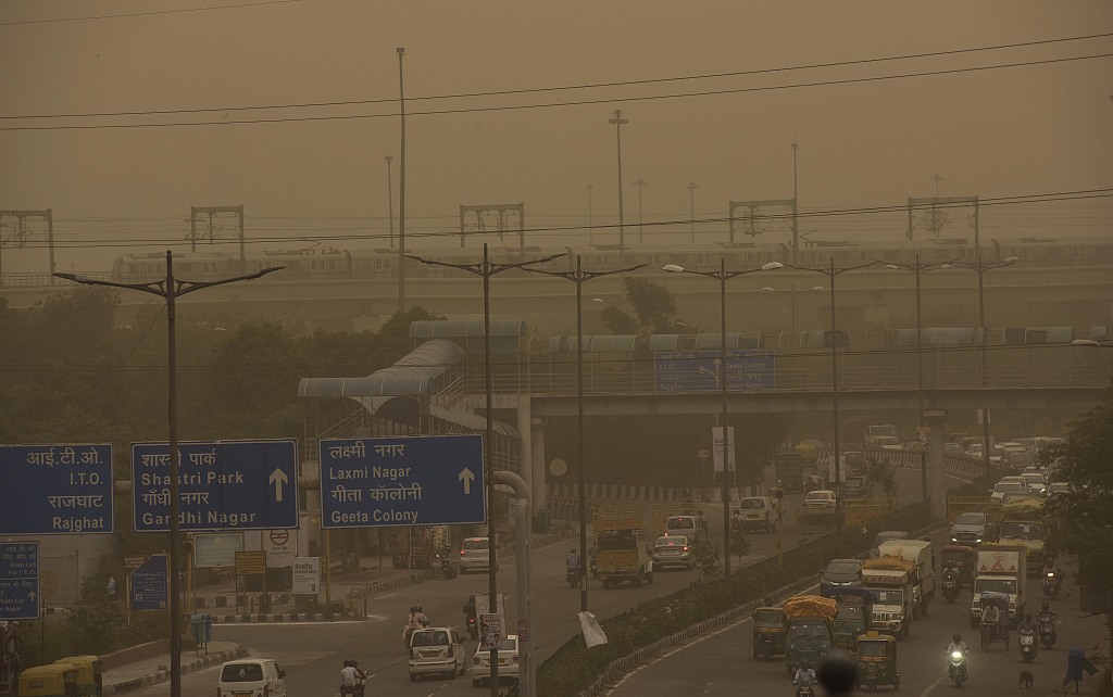 Dust storms and strong winds hit parts of India, May 16, 2023. /CFP