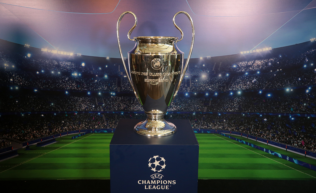 The UEFA Champions Leaguen title trophy. /CFP