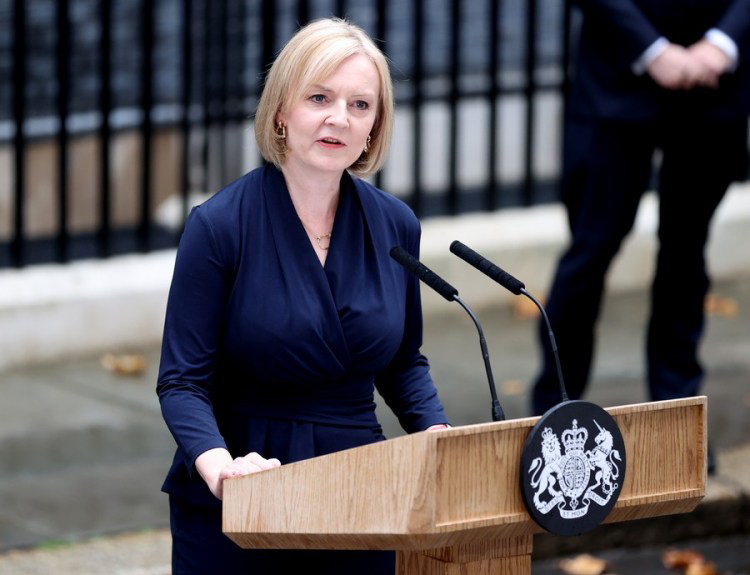 Former Britain's Prime Minister Liz Truss delivers address to the nation outside 10 Downing Street in London, Britain, September 6, 2022. /Xinhua