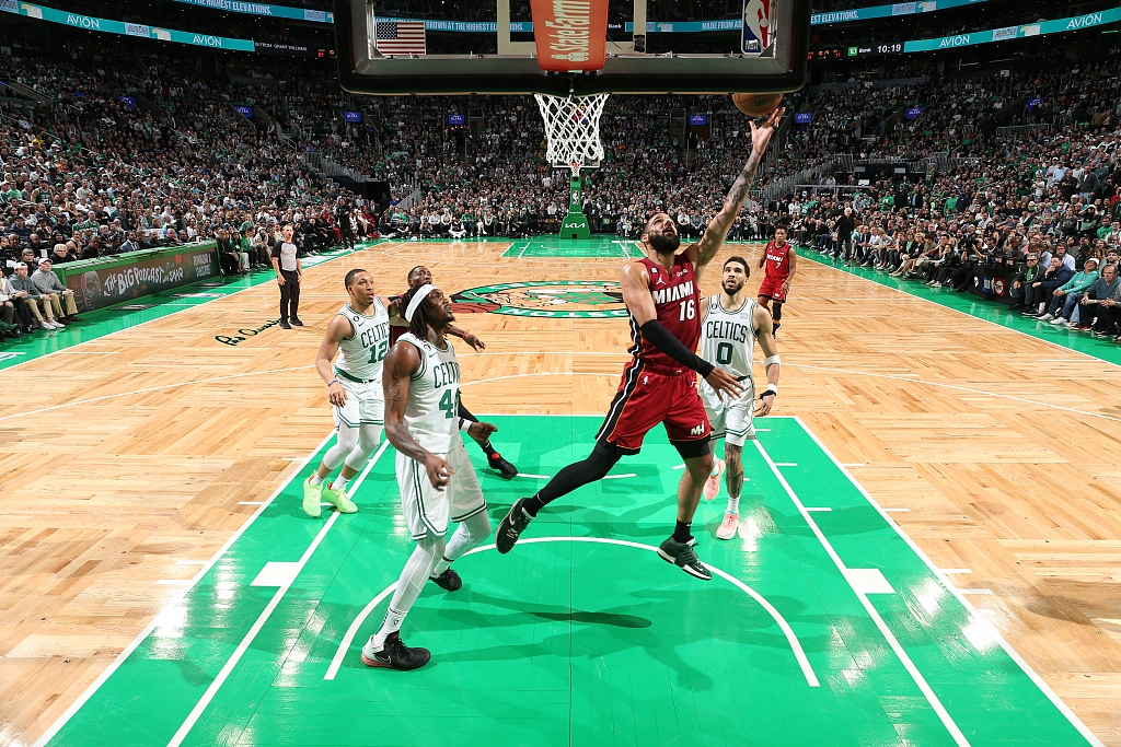 Caleb Martin (#16) of the Miami Heat shoots in Game 2 of the NBA Eastern Conference Finals against the Boston Celtics at TD Garden in Boston, Massachusetts, May 19, 2023. /CFP
