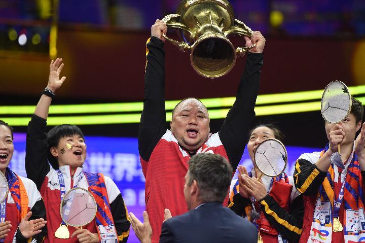 Zhang Jun (C), president of the Chinese Badminton Association, celebrates after China beat South Korea 3-0 in the Sudriman Cup final in Suzhou, east China's Jiangsu Province, May 21, 2023. /Xinhua news Agency