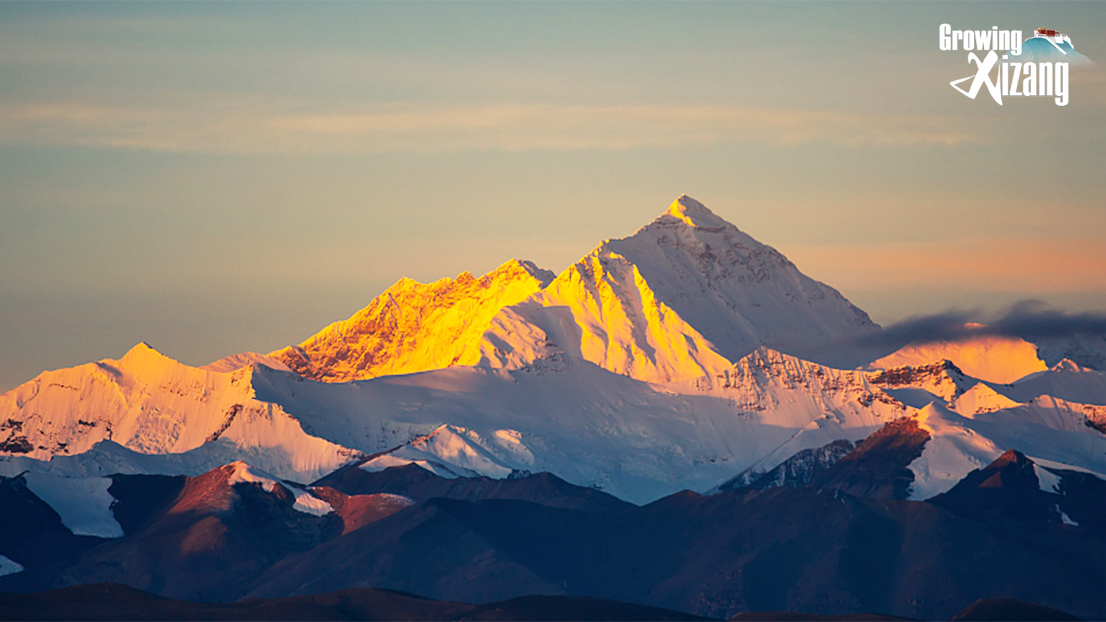 Live: The breathtaking view of Mt. Qomolangma - CGTN