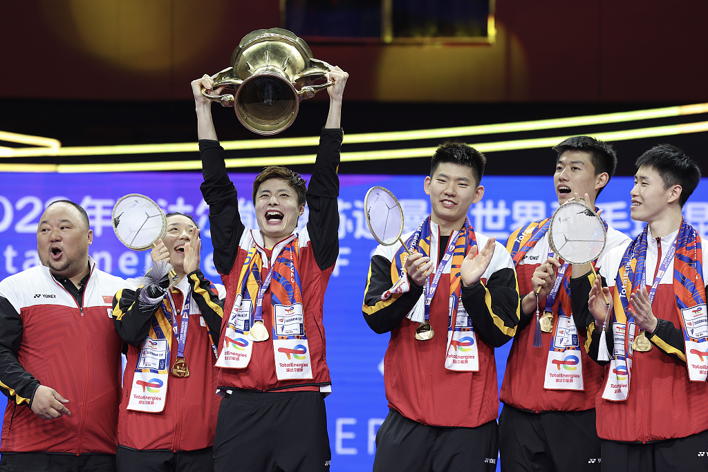 Team China badminton players celebrate after winning the Sudirman Cup 2023 in Suzhou, China, May 21, 2023. /CFP