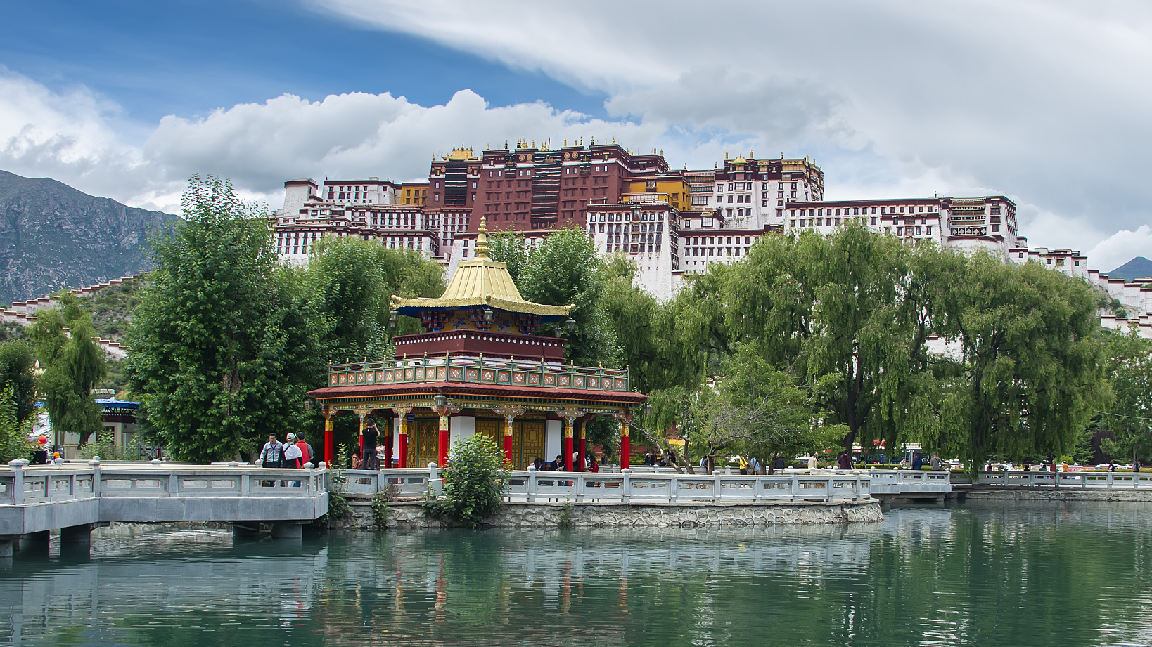 A view of the Potala Palace in Lhasa, southwest China's Xizang Autonomous Region, September 25, 2019. /CFP