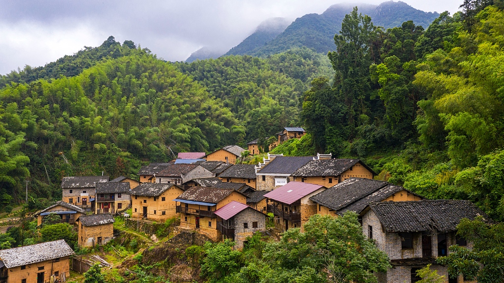 Daao Ancient Village in Ji'an, located in the eastern part of Jiangxi Province, is nestled amid gorgeous green valleys and clear waters on May 23, 2023. /CFP