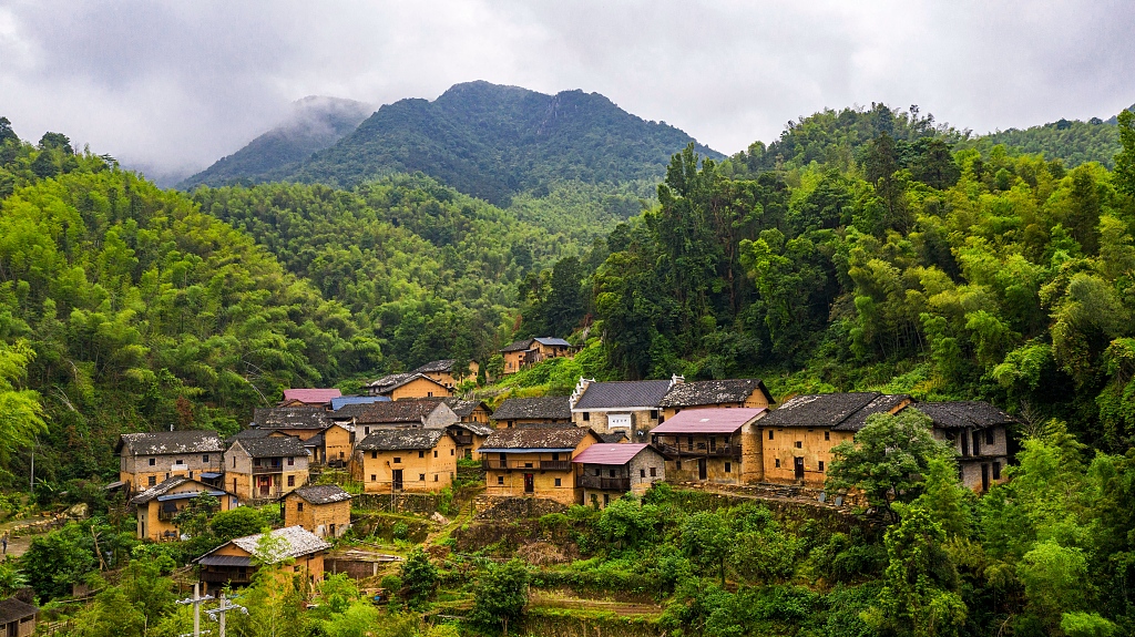 Daao Ancient Village in Ji'an, located in the eastern part of Jiangxi Province, is nestled amid gorgeous green valleys and clear waters on May 23, 2023. /CFP