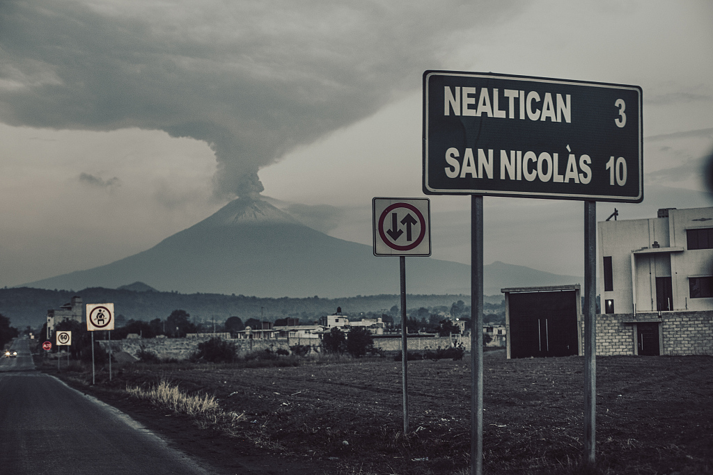 The Popocatepetl volcano spewed ash and smoke on Wednesday, May 24, 2023. /CFP