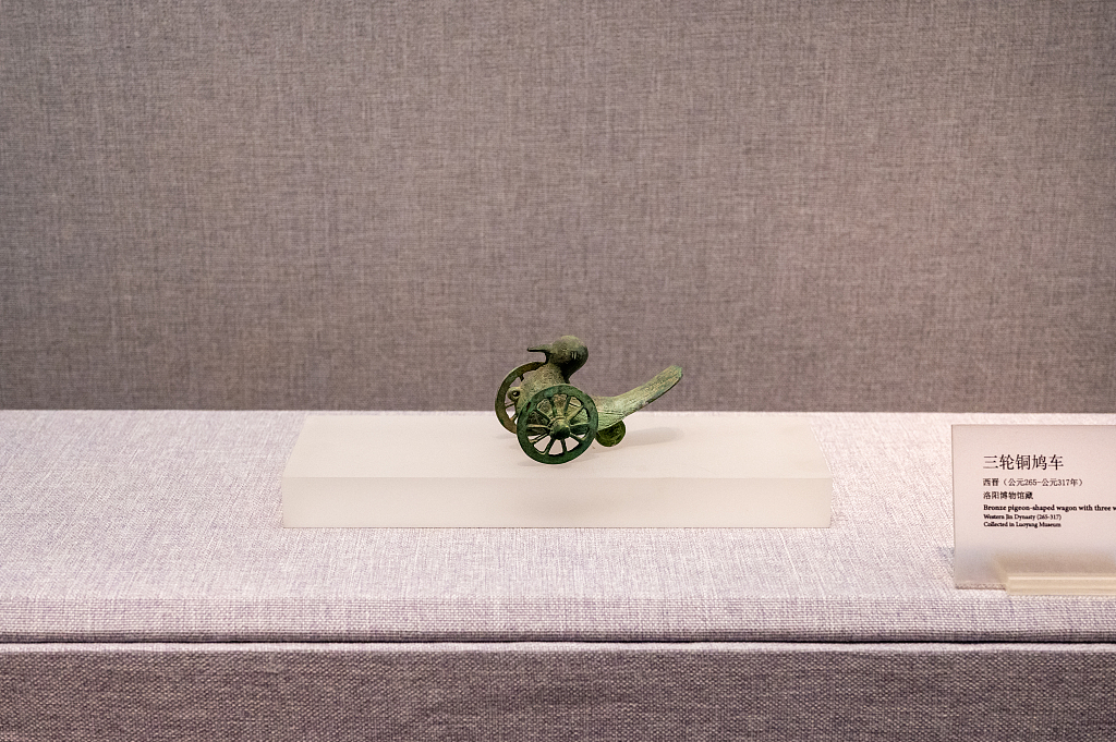 A three-wheeled bronze turtledove cart from the Jin Dynasty is on display at Luoyang Museum in central China's Henan Province, on February 10, 2023. /CFP
