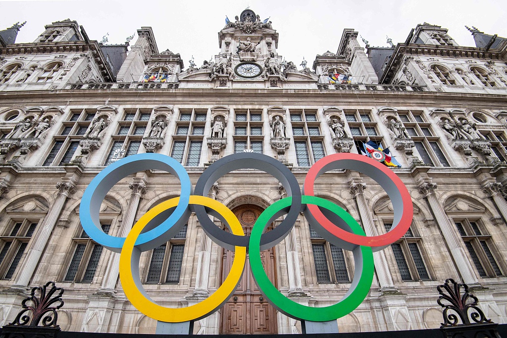 Olympic rings are on display in front of the City Hall in Paris, France, March 13, 2023. /CFP 