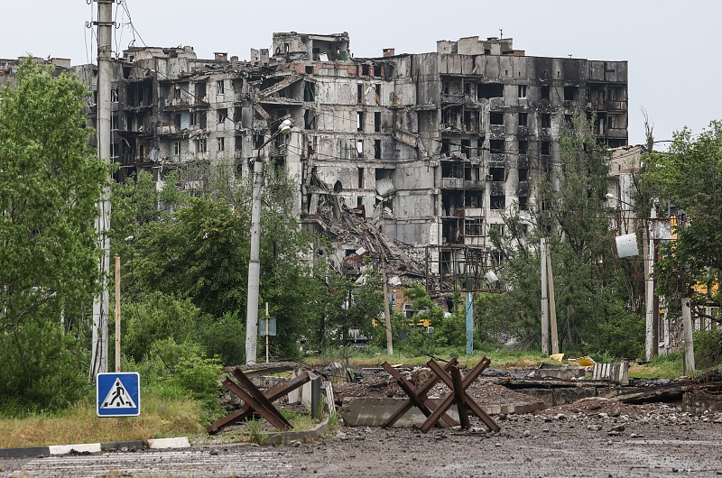 Damaged apartment block in Bakhmut, Ukraine, May 27, 2023. /CFP