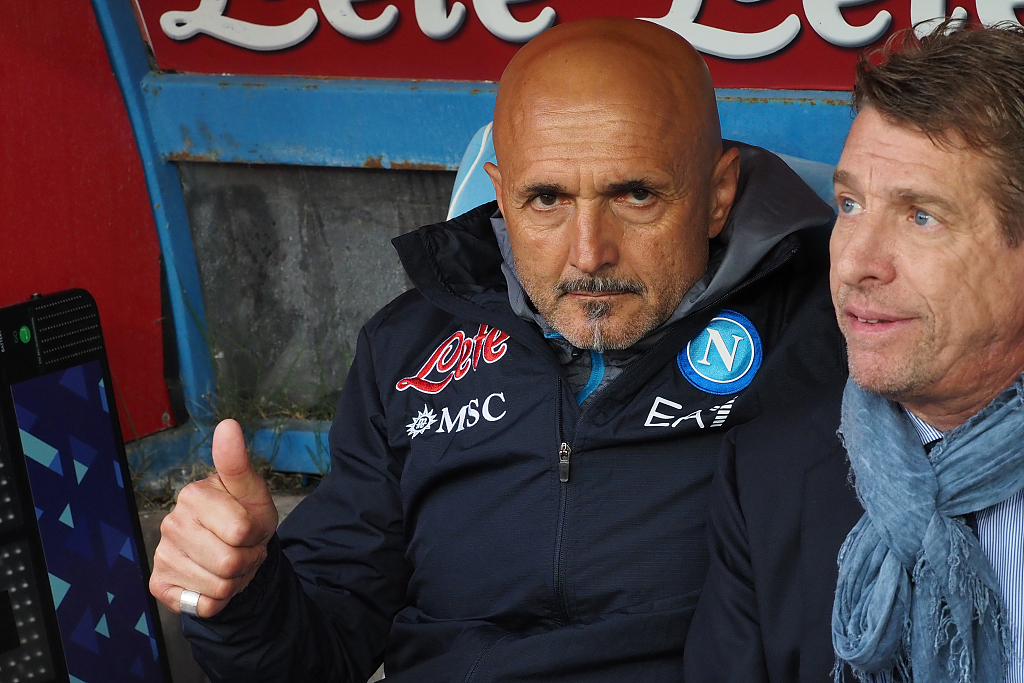 Luciano Spalletti (C), manager of Napoli, looks on during the Serie A game against Inter Milan at Stadio Diego Armando Maradona in Naples, Italy, May 21, 2023. /CFP