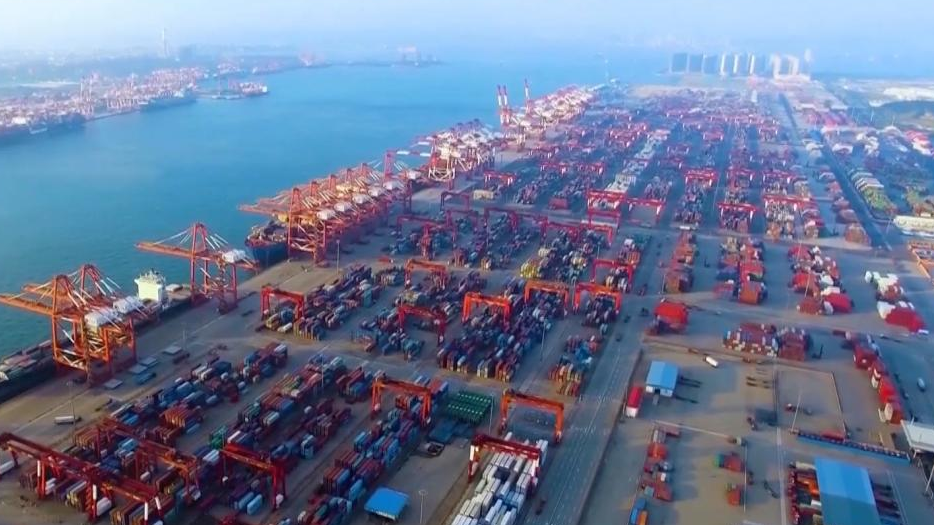  China-Africa trade hits a record high of more than $280 billion in 2022. /CGTN