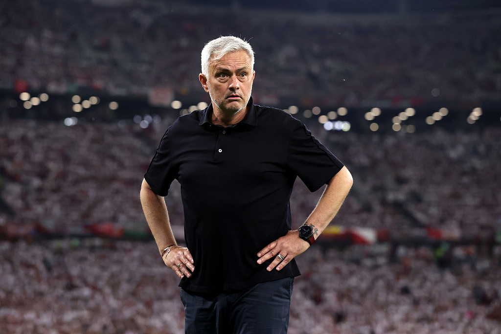 Roma coach Jose Mourinho looks on during the Europa League final at the Puskas Arena in Budapest, Hungary, May 31, 2023. /CFP