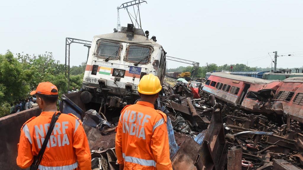 Rescuers work at the site of a train collision in Balasore district in the eastern Indian state of Odisha, June 3, 2023. /Xinhua